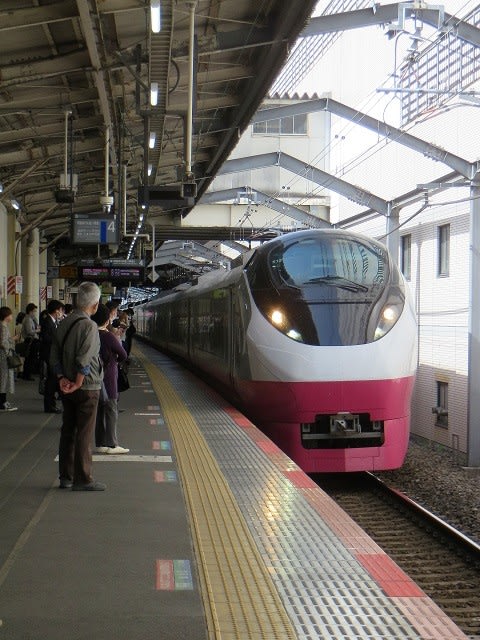 2024.12.13 JR東日本常磐線松戸駅にて。 常磐線上り