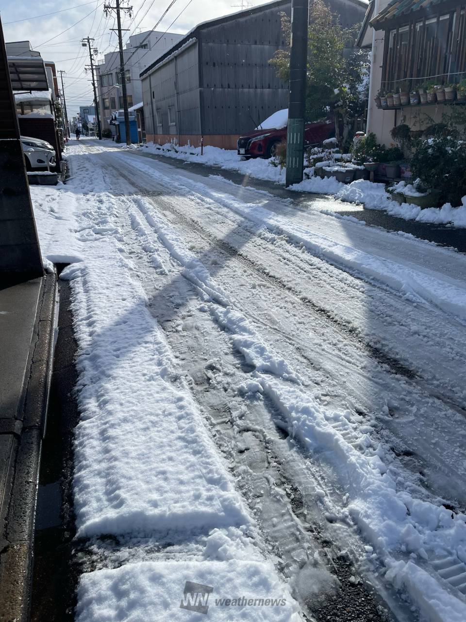 日本海側の山沿いで大雪続く 名古屋にも大雪警報 -