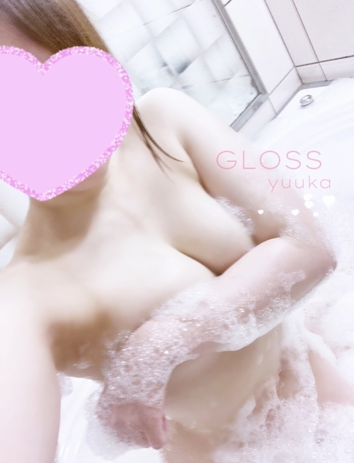 新人紹介｜青森県の風俗店 GLOSS -グロス- 青森で一番真面目なデリヘル のお店を目指しております。人数は少ないですが、厳選された女の子を派遣いたします