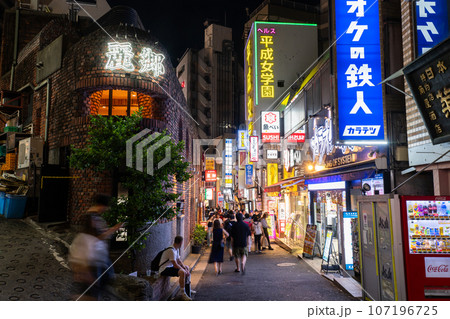 若者の街、渋谷の原点は百軒店にあった。【速水健朗の文化的東京案内。渋谷篇⑥】｜Pen Online