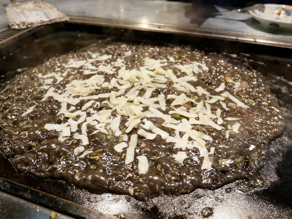 Å] もち明太 発祥の地！月島「錦」のもち明太もんじゃ焼きは贅沢盛りだった！ |