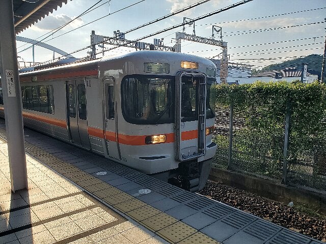 東海道線・ロングシート普通列車で地獄の静岡越え｜浜松から沼津へ【2018冬18きっぷ旅①】