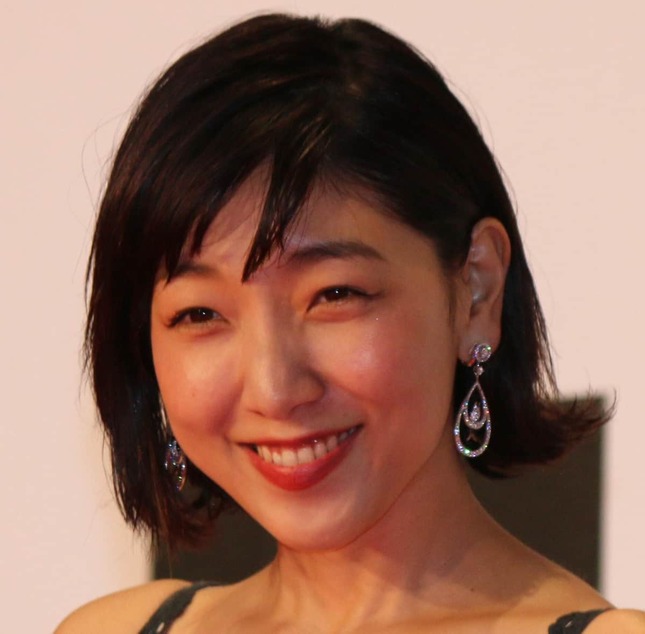 ブス会＊「女のみち2020」開幕、安藤玉恵が元カリスマAV女優役でサプライズ出演（公演レポート / コメントあり）