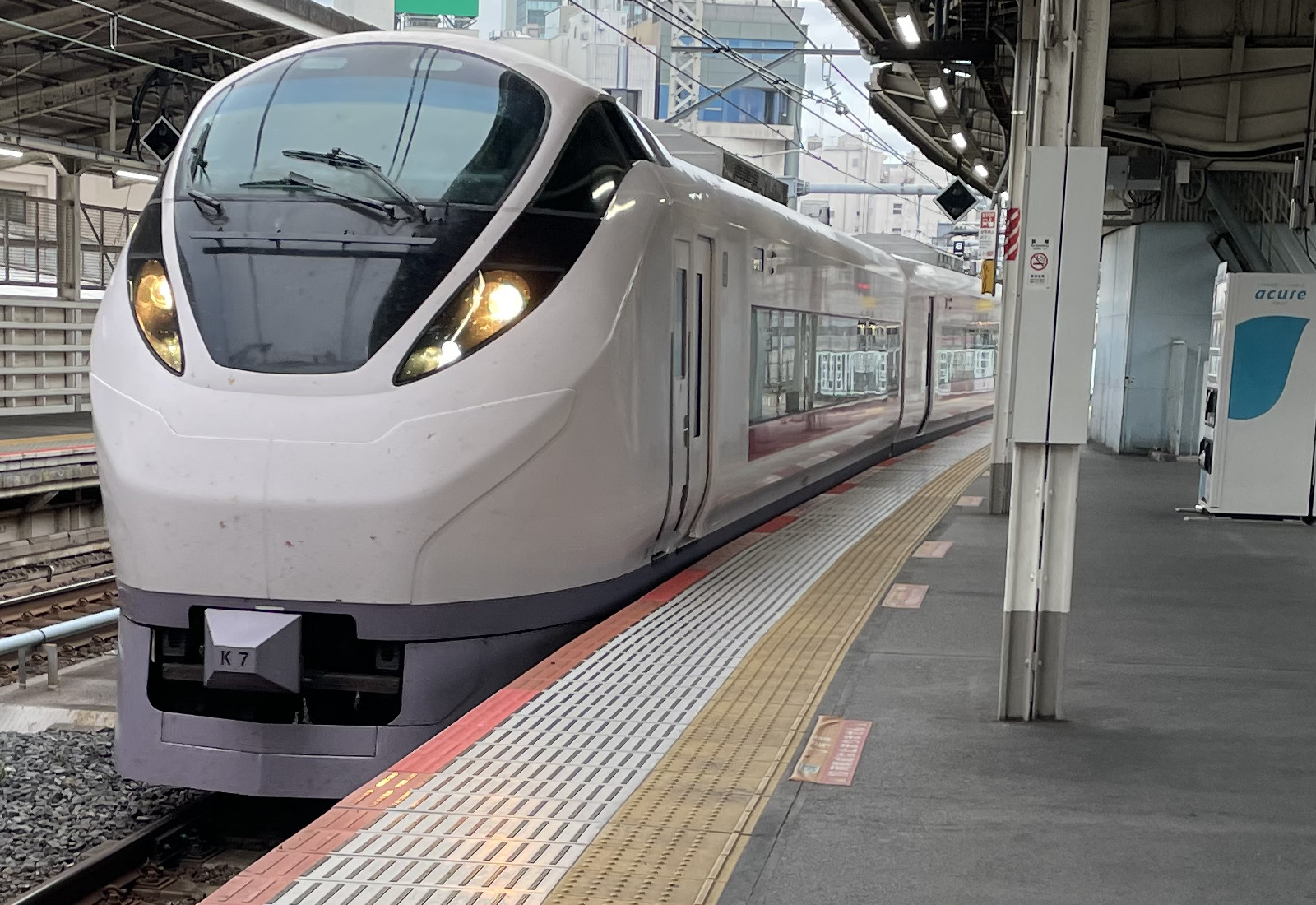 JR東日本E657系電車 ときわ 友部駅