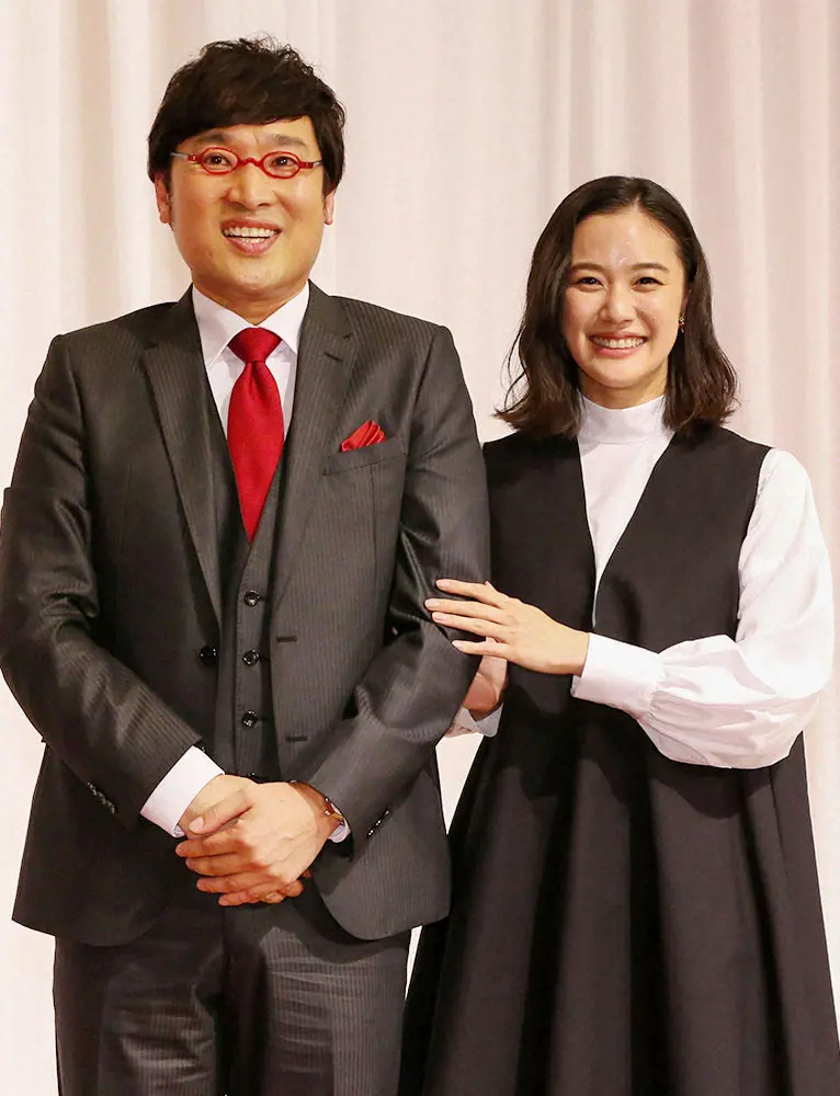 南海キャンディーズ 山里亮太夫人の蒼井優さん第一子妊娠を報告。安定期に。 – NB Press