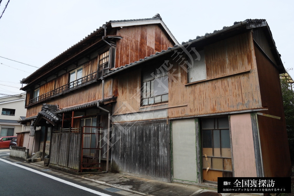 半開きの扉が〝営業〟のサイン…「アングラ探検家」が語る「酒の飲めない居酒屋」で〝売っていたもの〟（FRIDAY） - Yahoo!ニュース