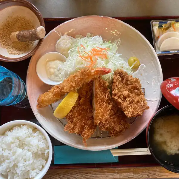 トリップアドバイザーに掲載された、長野市で最高のとんかつ: 長野市, 長野県で人気のとんかつを探す