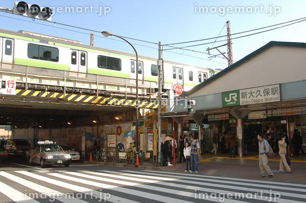 ChargeSPOT ファミリーマート 新大久保店」(新宿区-その他お役立ち-〒169-0073)の地図/アクセス/地点情報