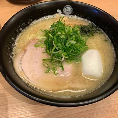 塩らーめん専門 ひるがお 大阪エディオンなんば本店 旨辛ホルモンラーメン