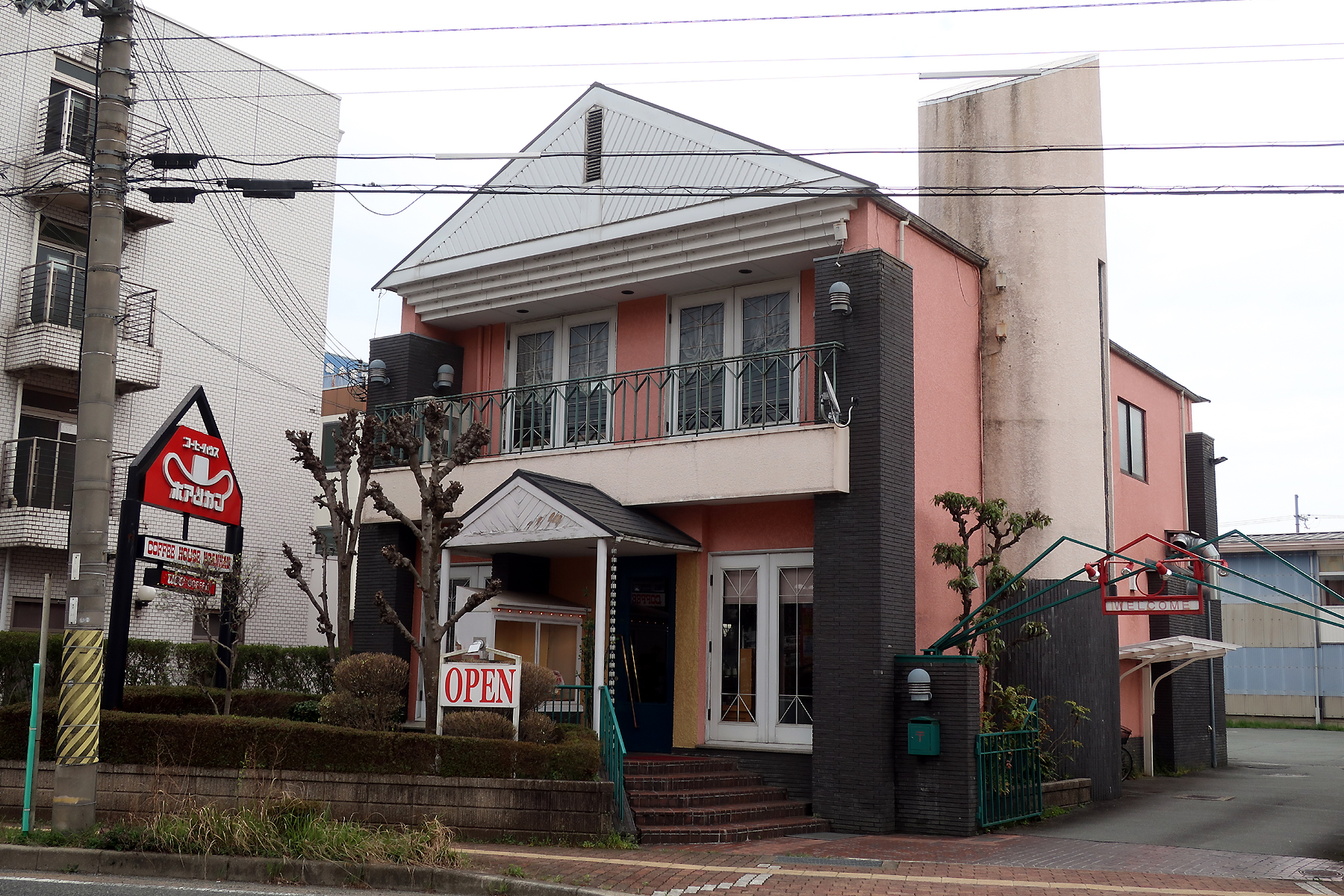 京都府福知山市、ニコニコカプセルホテルでの夜 - ほんとうにもう何もかもどうでもいい