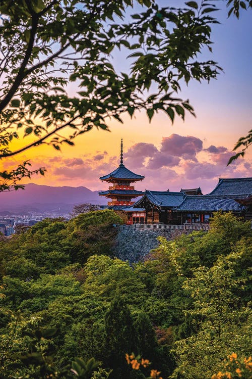 Kyoto's Gion district closed off