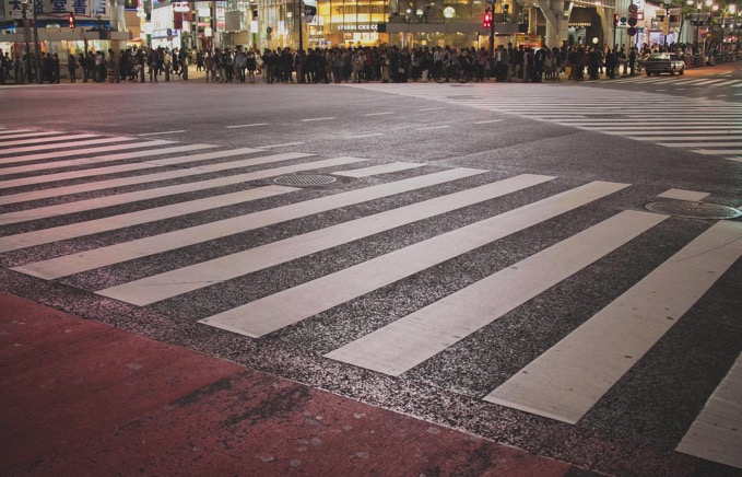 JR渋谷駅と産学協同「痴漢・盗撮撲滅キャンペーン」のための缶バッチのデザインを学生が作成。 | 日本デザイナー学院校友会