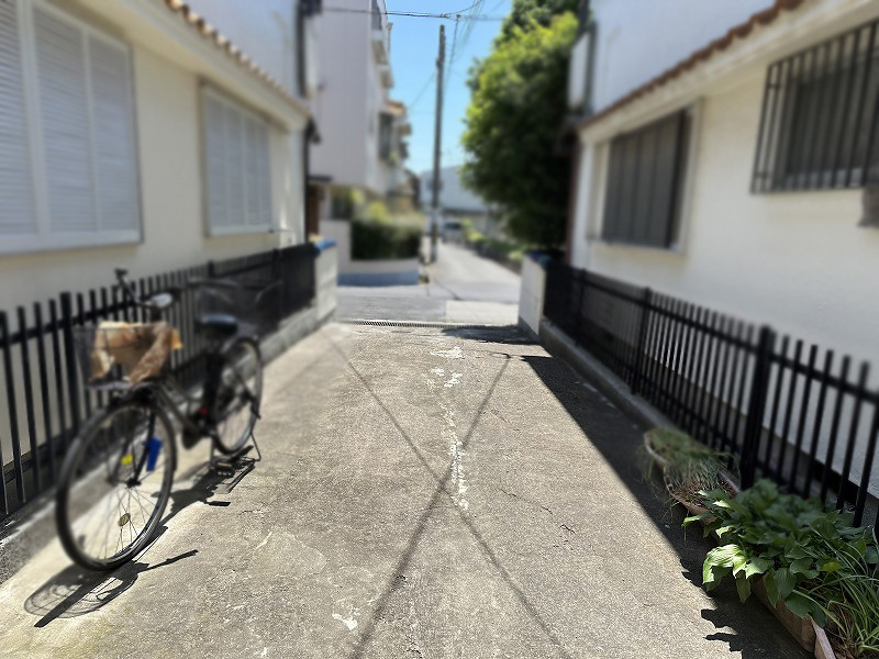 いつもありがとうございます 東新町もちやです (東新町イズモ葬祭さん隣)黄色い建物です🐥 (0532)52−9821 ➿0120−55−9823