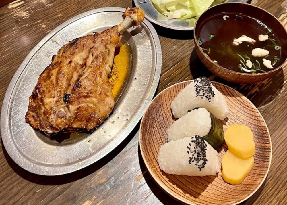 骨付鳥 一鶴 丸亀本店｜皮はパリッと中はジューシーな絶品骨付鳥が名物の本店【香川県丸亀市】 |