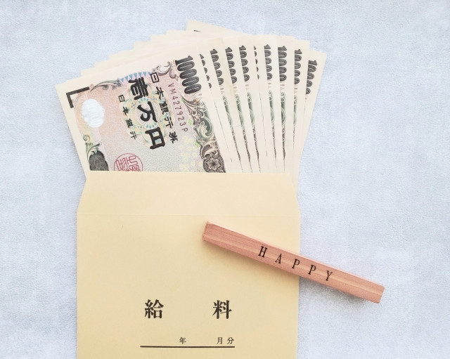 風俗嬢でも貯金ができない？お金のために働けば大丈夫…できない人との違い