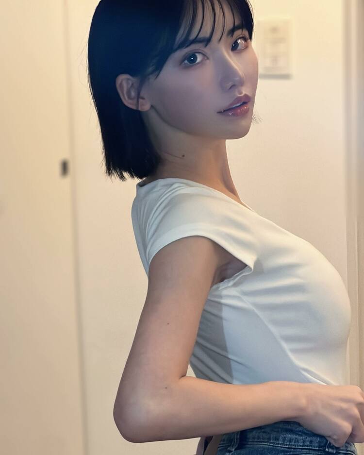 激可愛い」「初々しい」深田えいみ、雰囲気がらり”３年前の写真”公開し反響 - 芸能 :