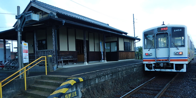 朝飯前のキハ観察【関東鉄道常総線0形・310形 (2021年年末)】 - ぱらのみっく・ういんどう