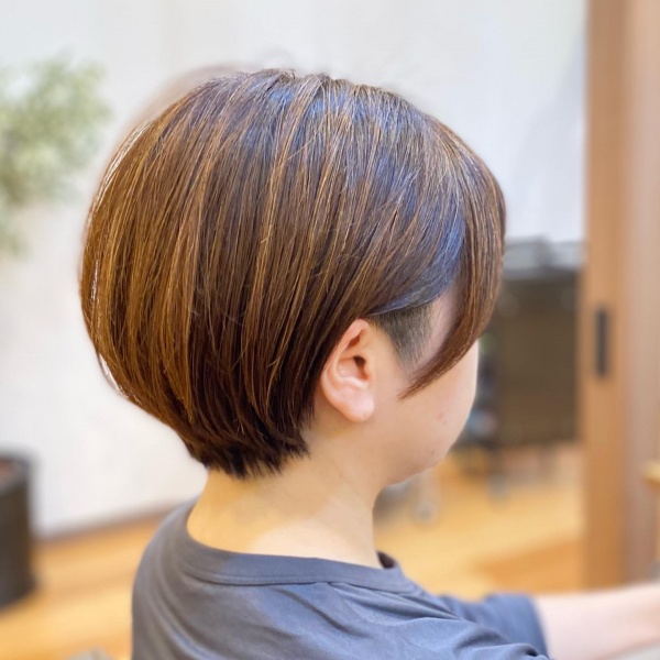 Repos仙台】黒髪30代40代50代ウルフレイヤーショートカット：L176758439｜ルポ(Repos)のヘアスタイル｜ホットペッパービューティー