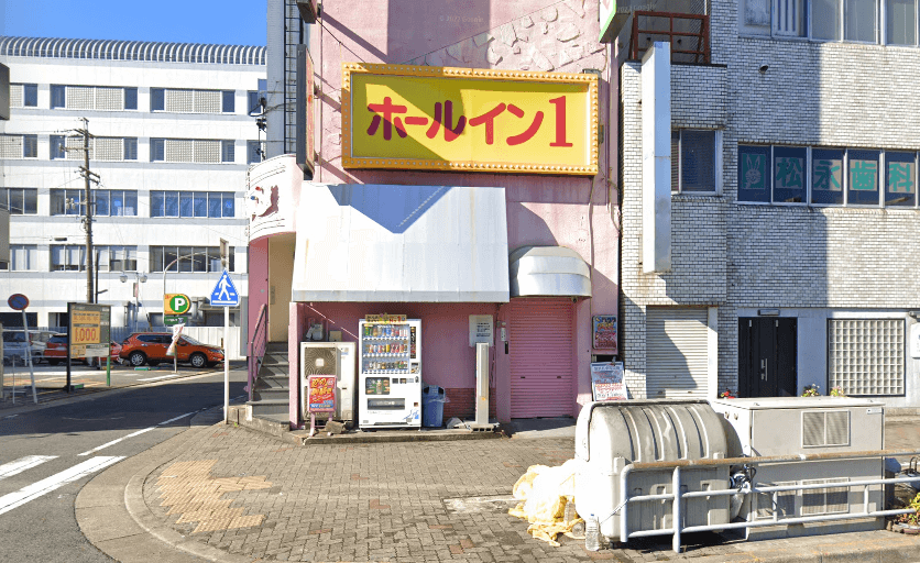 ピンサロマーナというピッツァのライトバージョン専門店「Bonta  Italia」代官山でカボチャのピンサランチを頂きました。カボチャペーストと蜂蜜の甘みがマスカルポーネと相性良く、クリスピー感とカボチャスライスも合います。全種類食べてみたいです。#pizza