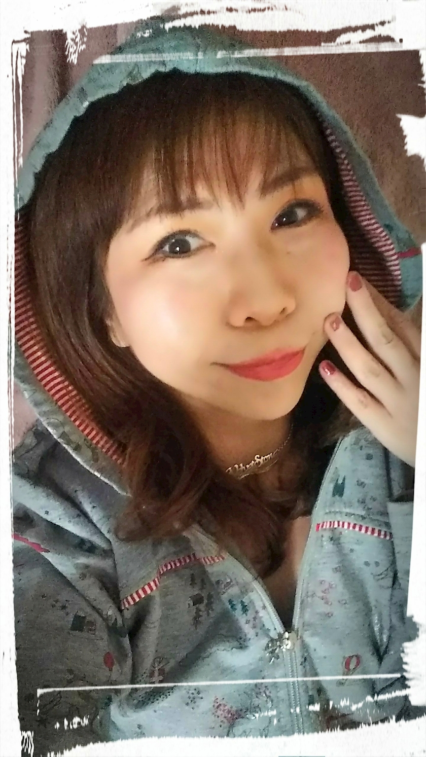 武田久美子「ベッドルームより♡♡♡」赤のタンクトップ姿に「ヤバイ」「最強熟女」「めちゃめちゃ綺麗」：中日スポーツ・東京中日スポーツ