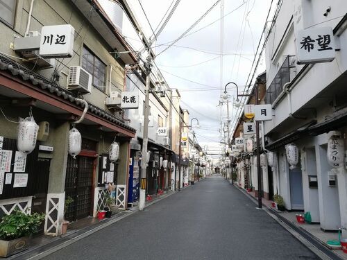 大阪、飛田新地「鯛よし百番」と京橋のレトロラブホ「冨貴」で女子会旅に行った件について その1｜T 氏