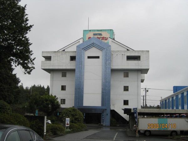 駅チカの好立地にある 穏やかなデザイナーズホテルをご紹介🏩 ウェルカムドリンクサービスもあって