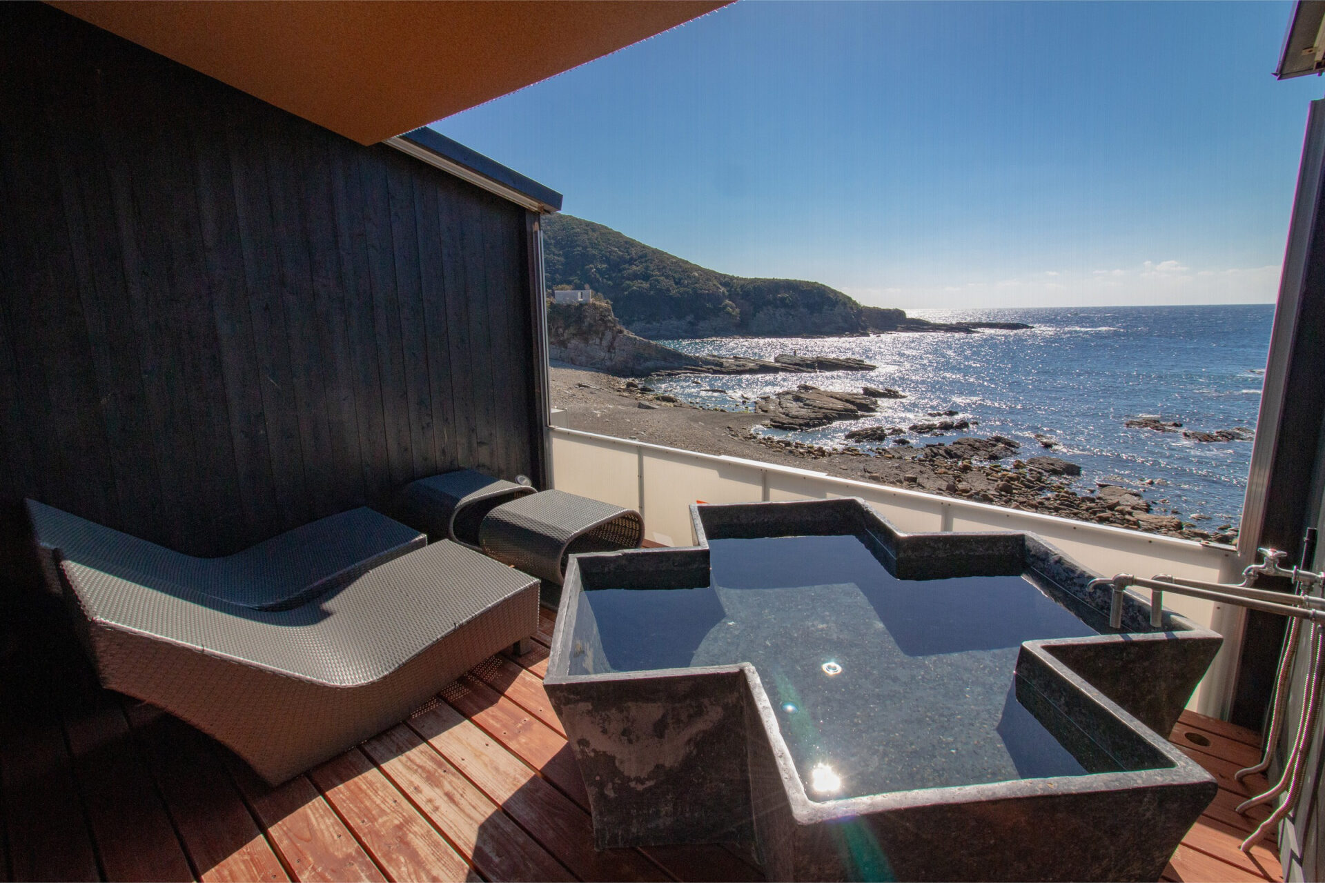 XYZ private spa and Seaside