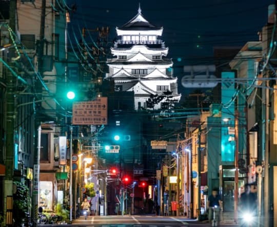 繁華街の客引きに着いて行く？裏風俗本サロやパツ屋でエッチ！広島県福山市の夜遊び