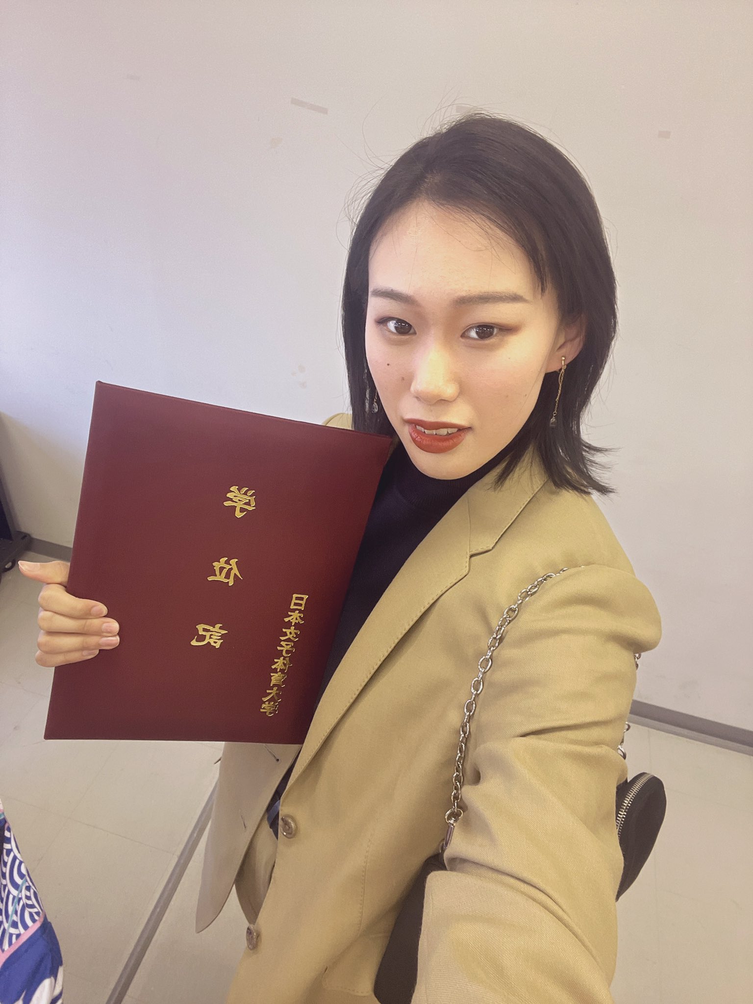 身長167cm、モデル志望の19歳・鈴木梨恩さんが日本一の大学生に 2023ミスユニバーシティ日本大会グランプリ決定 -