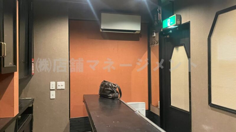 札幌すすきのビル爆発事故「女性が『殺される』と叫んで飛び出してきた」ガールズバーから出火3人やけど1人心肺停止 : 読売新聞