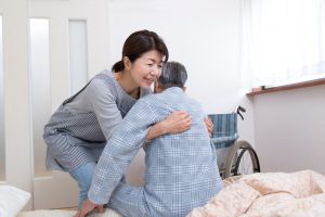 介護士は浮気しやすいって本当？その理由と対策は？｜HAL探偵社