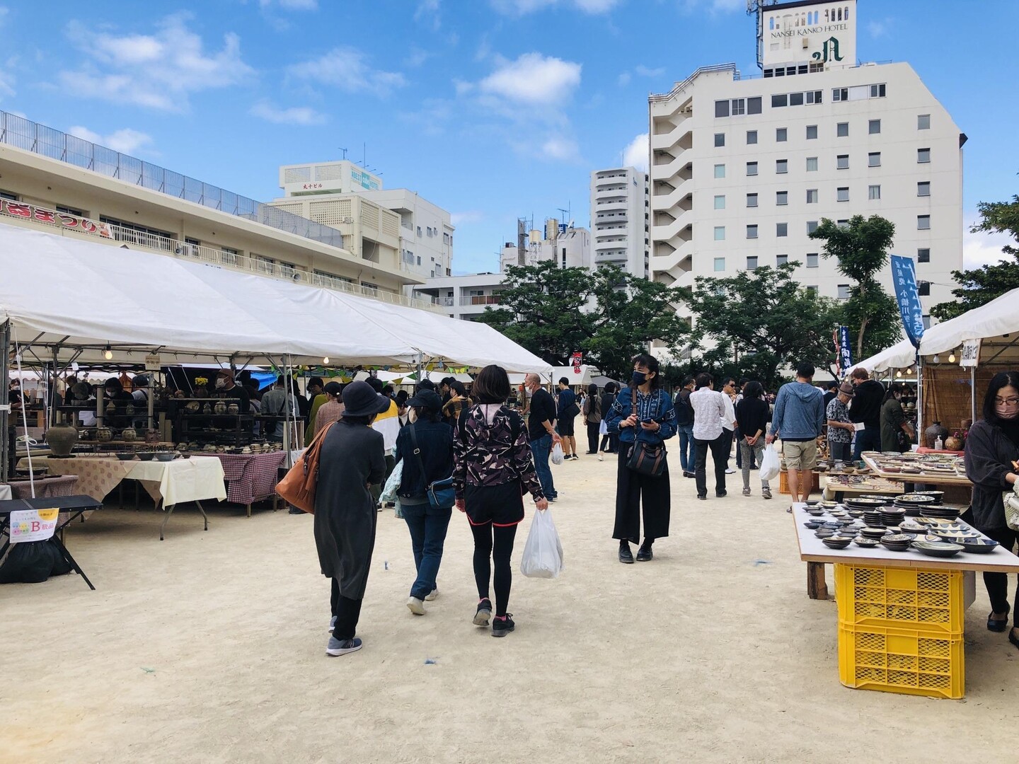 定食：【旅グルメ沖縄】沖縄で美味しいご飯を！てびち定食がいただける家庭的な沖縄料理屋【旭橋】｜あきそば - 吉祥寺グルメで生きている元芸能MGごろり