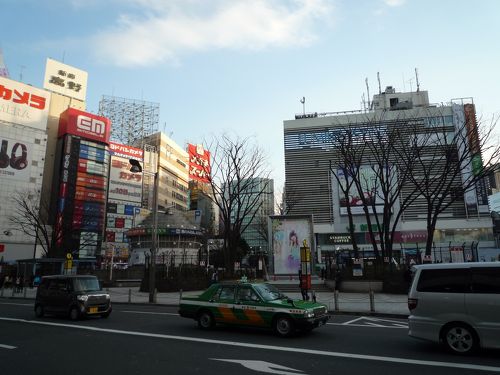 渋谷の観光案内所”。カオスなコーヒースタンドはディープな夜の入り口 | SHOT | Harumari