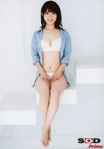 Amazon.co.jp: どこにでもいる普通のママがやっぱり1番エロい。山口菜穂 38歳 AV DEBUT